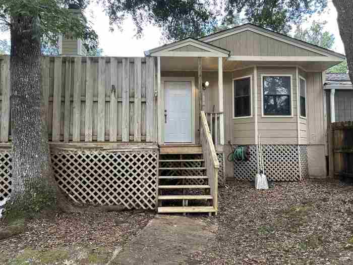 photo 1: 1544 Twin Lakes Circle, TALLAHASSEE FL 32311