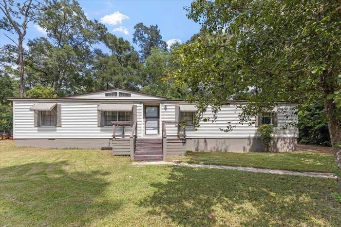 photo 1: 1313 Tree Circle, TALLAHASSEE FL 32304