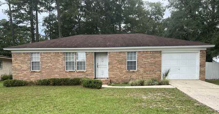 photo 1: 500 SW Howard Avenue, Tallahassee FL 32310