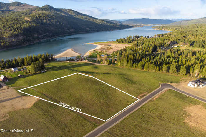 photo 1: Lot 5 Fortune Way, Priest River ID 83856