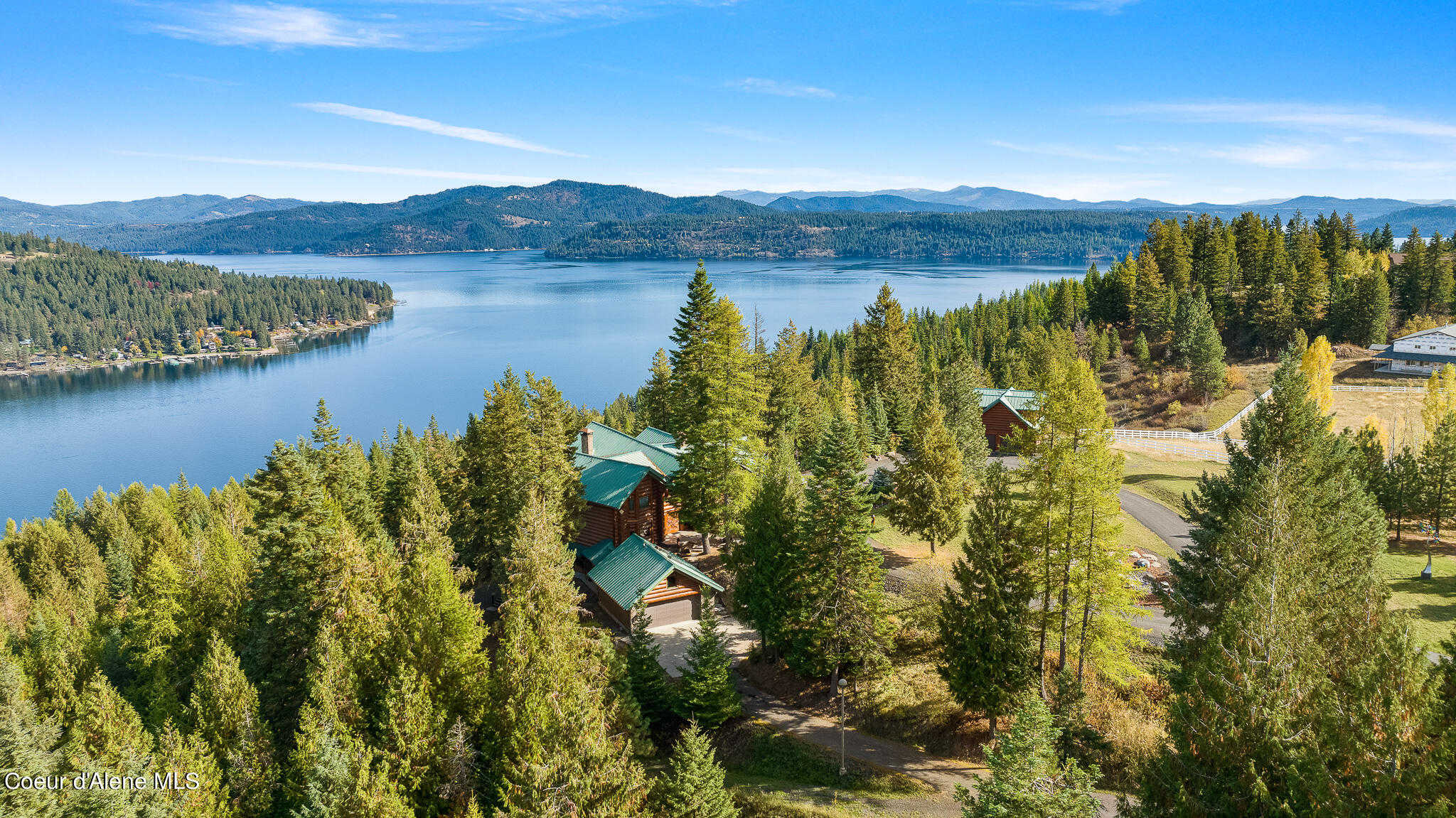 photo 2: 18869 S Trekker Woods Rd, Coeur d'Alene ID 83815