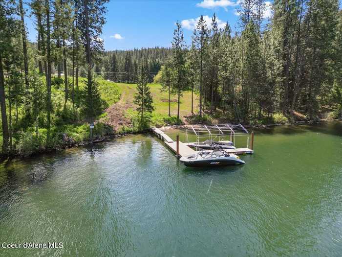 photo 1: 9073 W Riverview Dr, Coeur d'Alene ID 83814