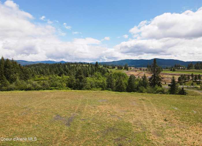 photo 1: 6058 W Dashwood Way, Coeur d'Alene ID 83814