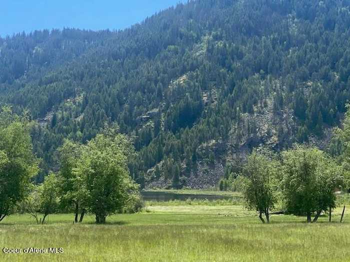 photo 1: NNA (7800) Blue Lake Rd, Priest River ID 83856