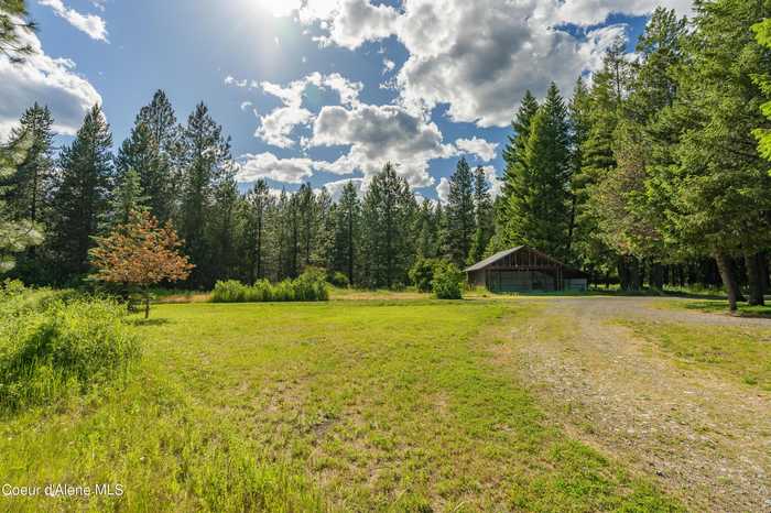 photo 1: 244 Bilderback Rd, Naples ID 83847