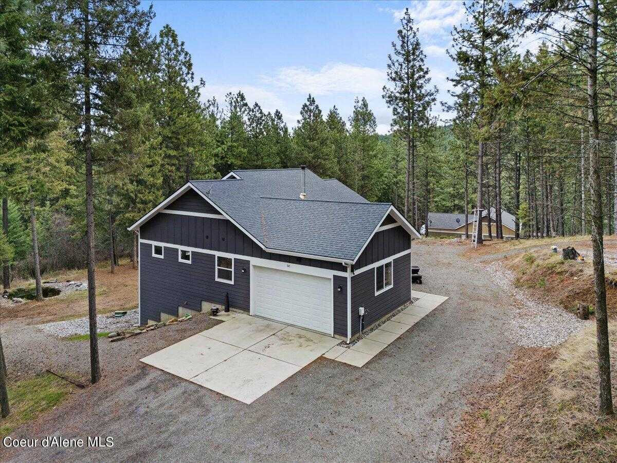 photo 3: 845 S MANOR HEIGHTS DR, Post Falls ID 83854