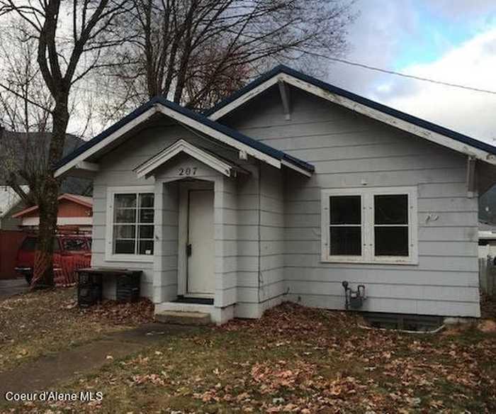 photo 1: 207 W Elder Ave, Kellogg ID 83837