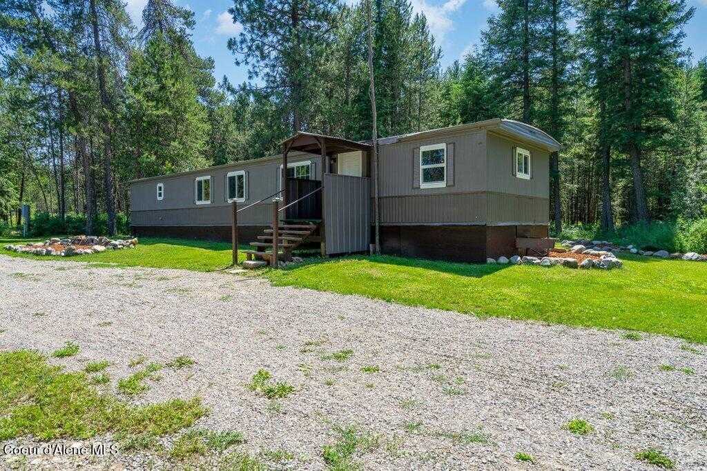 photo 1: 552 Outback Loop, Spirit Lake ID 83869