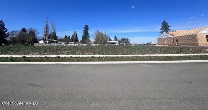 photo 1: 2113 W Boyles Ave, Hayden ID 83835