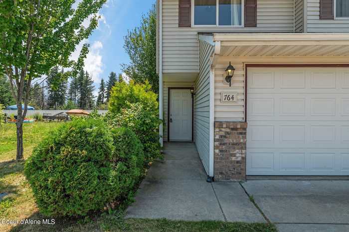 photo 2: 764 Sapphire Ct, Sandpoint ID 83864