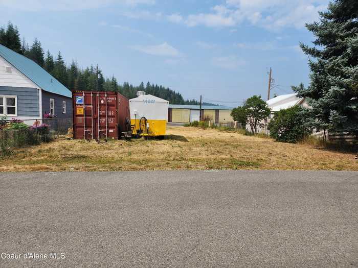 photo 1: 110 H ST, Smelterville ID 83868