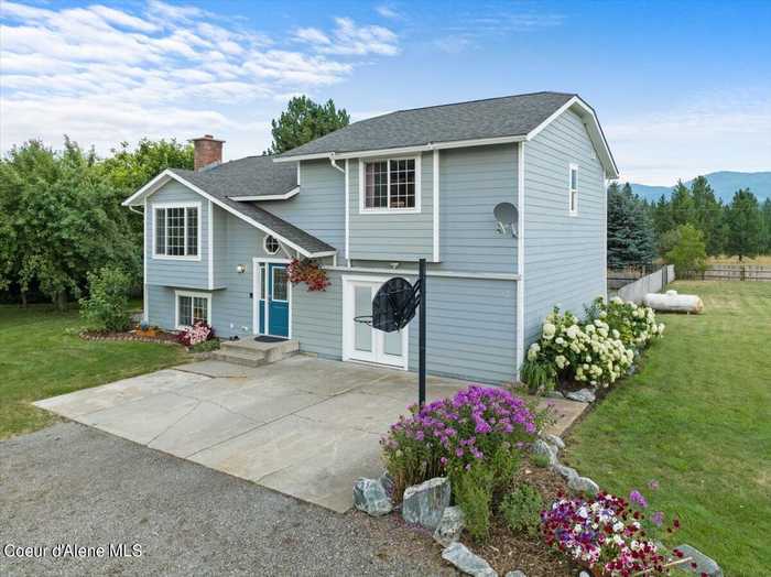 photo 2: 11930 N IDAHO RD, Rathdrum ID 83858