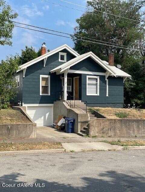 photo 1: 112 Portland Ave, Kellogg ID 83837