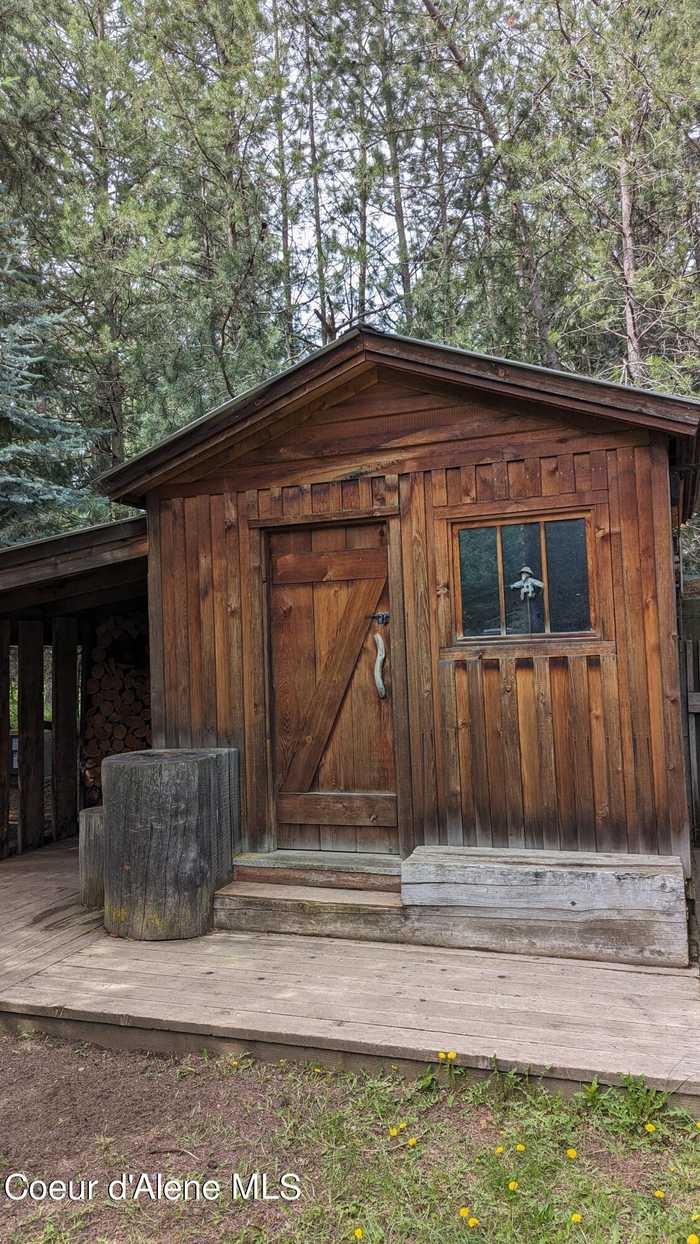 photo 1: 72 Hank Allen Way, Blanchard ID 83804