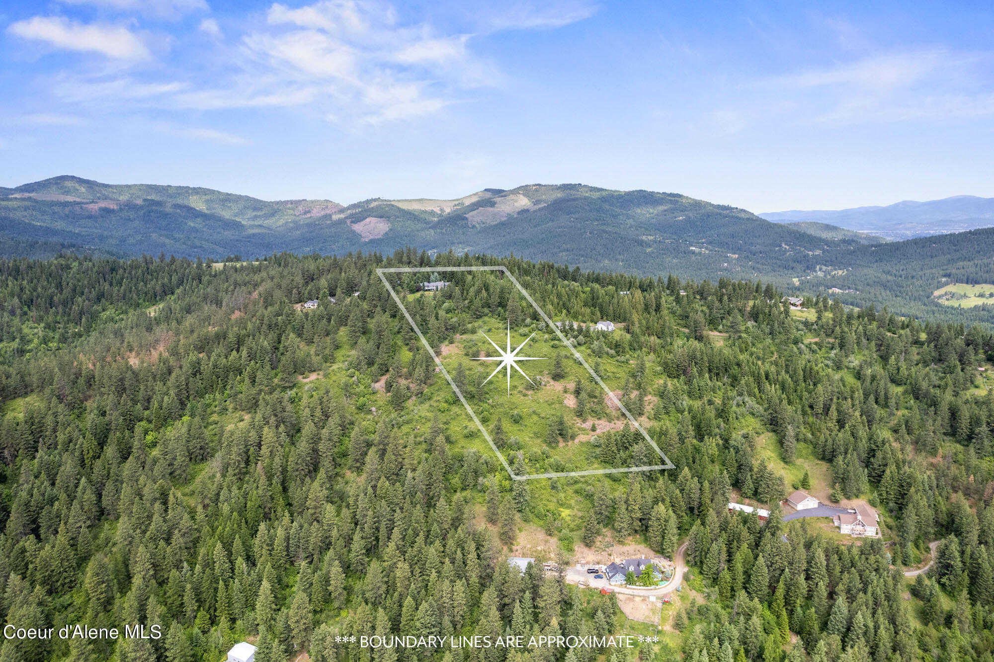 photo 3: 8614 W EAGLE RIDGE RD, Coeur d'Alene ID 83814