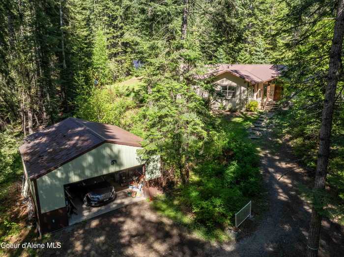 photo 1: 5702 E Hooker Hill Rd, Hayden ID 83835