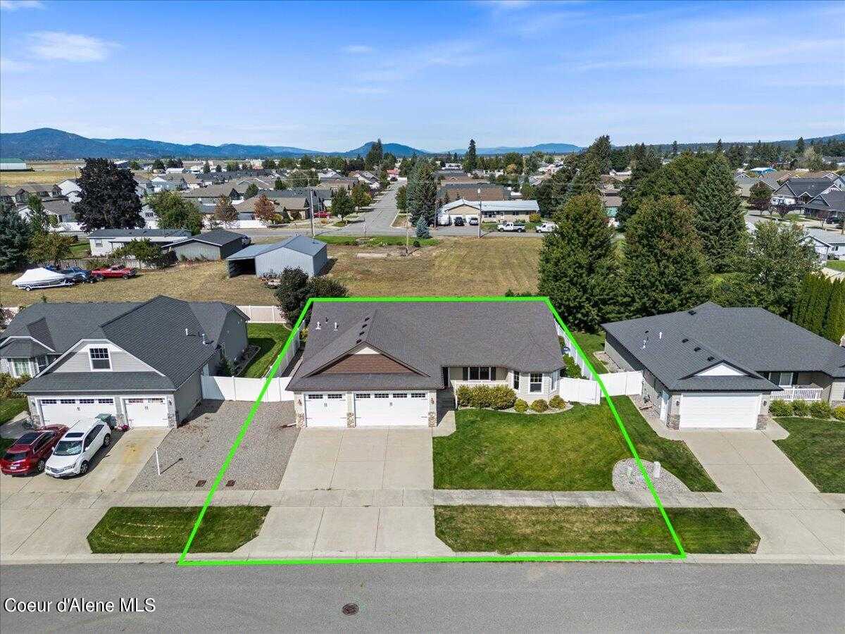 photo 3: 1437 W Ulysses Ave, Hayden ID 83835