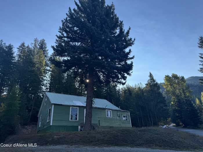 photo 1: 601 8th St, Mullan ID 83846