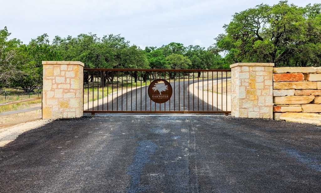 photo 2: Buckskin Path, Fredericksburg TX 78624