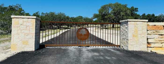 photo 2: Pinnacle Dr, Fredericksburg TX 78624