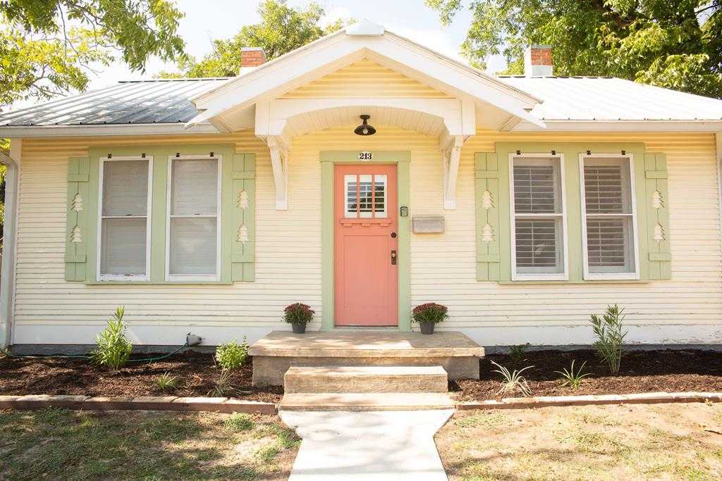 photo 1: Mistletoe St, Fredericksburg TX 78624