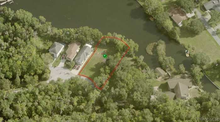 photo 2: 10453 W Sea Drive, Crystal River FL 34429