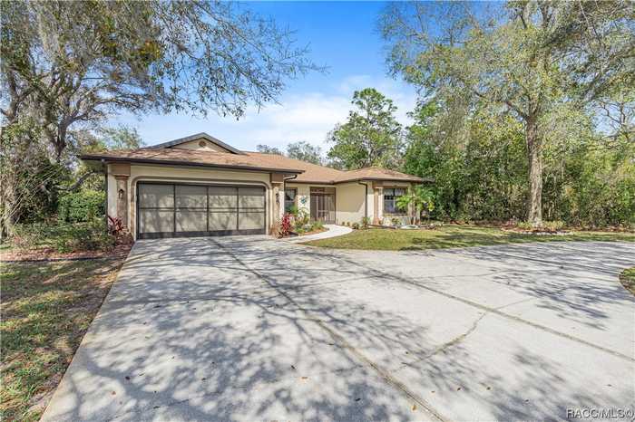 photo 2: 1 Linder Street, Homosassa FL 34446