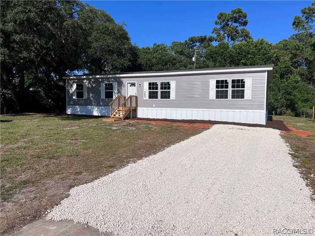 photo 3: 3645 S Alabama Avenue, Homosassa FL 34448