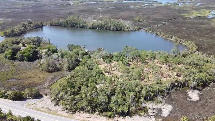 photo 2: 14500 W Fort Island Trail, Crystal River FL 34429