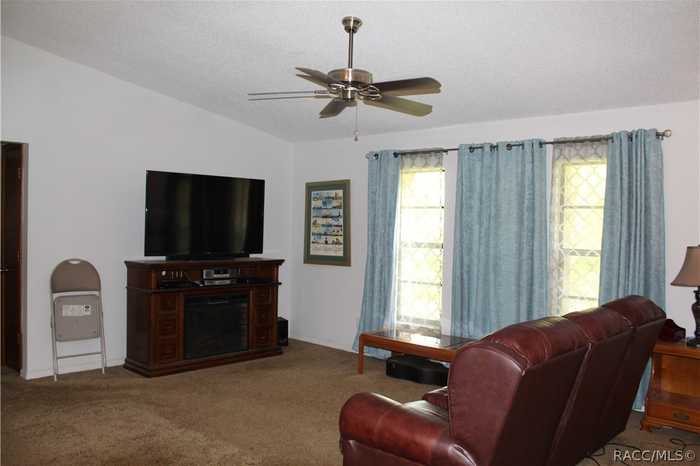 photo 2: 1205 W Bucknell Avenue, Inverness FL 34452