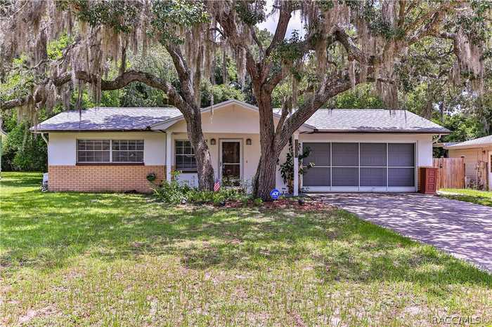 photo 1: 1235 N Merlin Terrace, Crystal River FL 34429