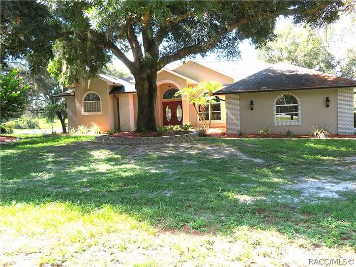 photo 1: 9820 E Lindale Court, Inverness FL 34450