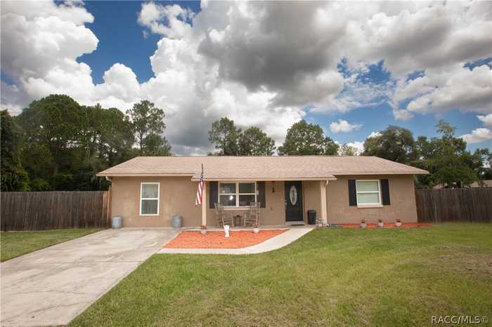 photo 2: 7727 W Rosedale Drive, Homosassa FL 34448