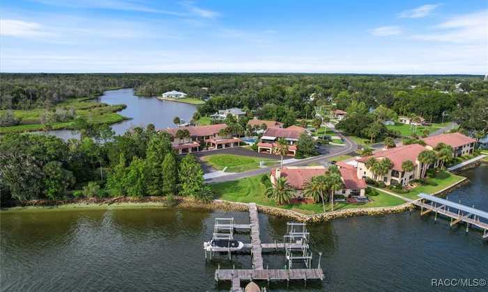 photo 2: 364 NW 14th Place Unit 20, Crystal River FL 34428