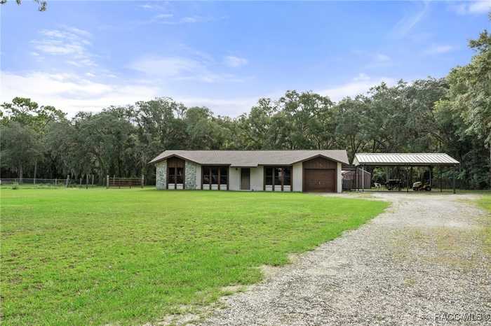 photo 1: 1931 S Colonial Avenue, Homosassa FL 34448