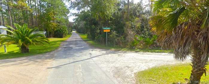 photo 4: 8062 W Hawthorne Place, Homosassa FL 34448