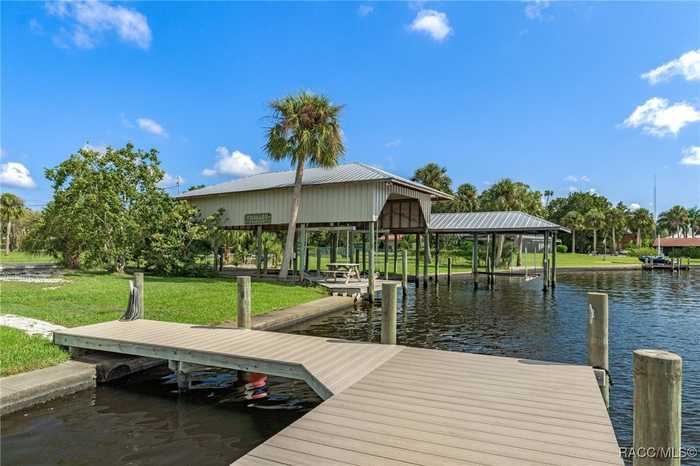 photo 2: 10708 W Halls River Road, Homosassa FL 34448