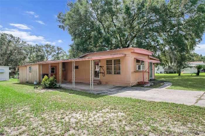 photo 2: 5181 S Castlelake Avenue, Floral City FL 34436