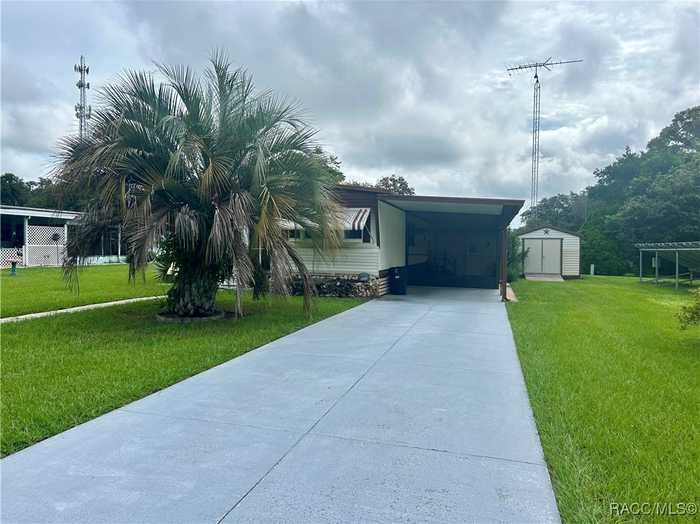 photo 2: 5131 S Castlelake Avenue, Floral City FL 34436