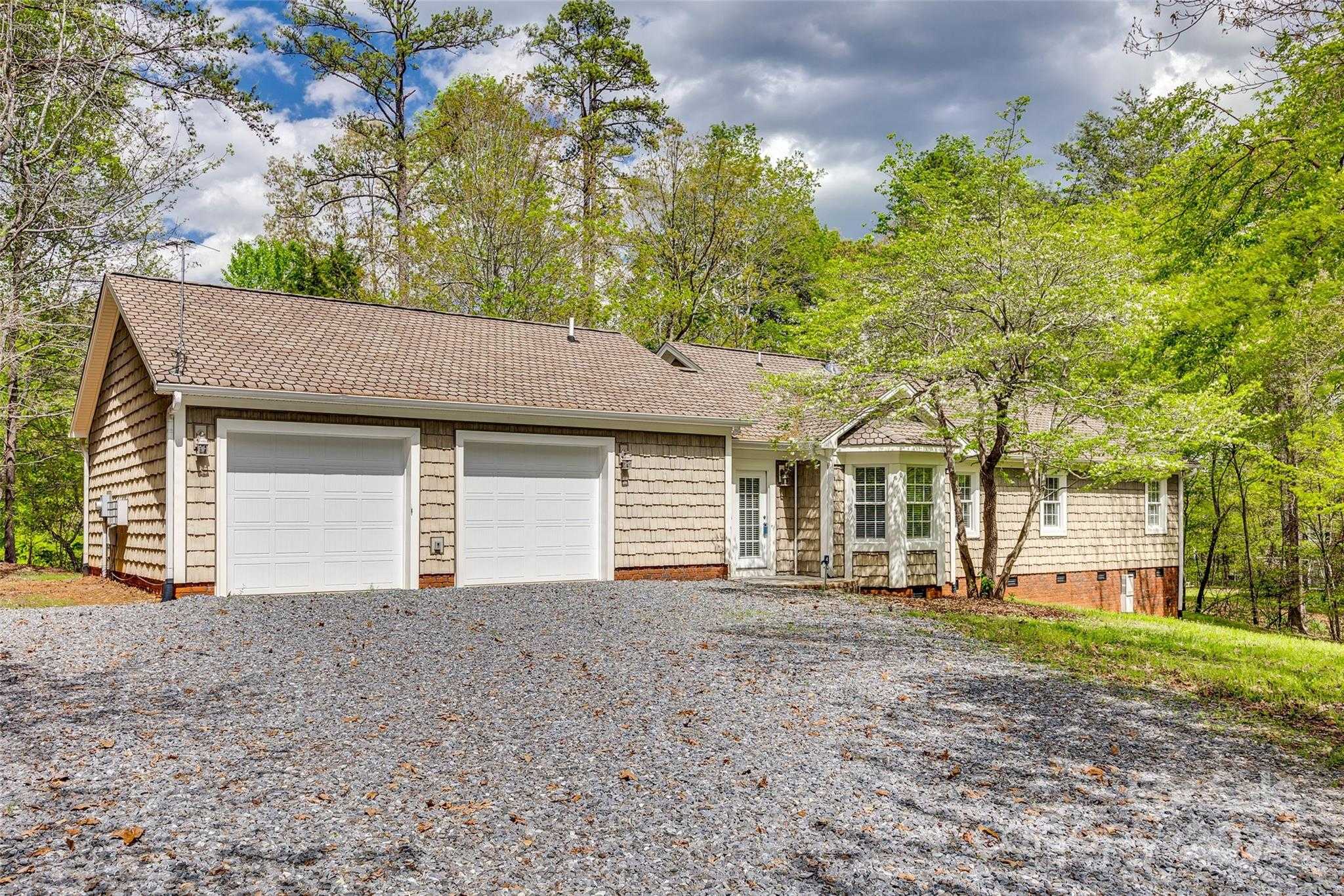 photo 2: 2830 Sparrow Springs Road, Gastonia NC 28052