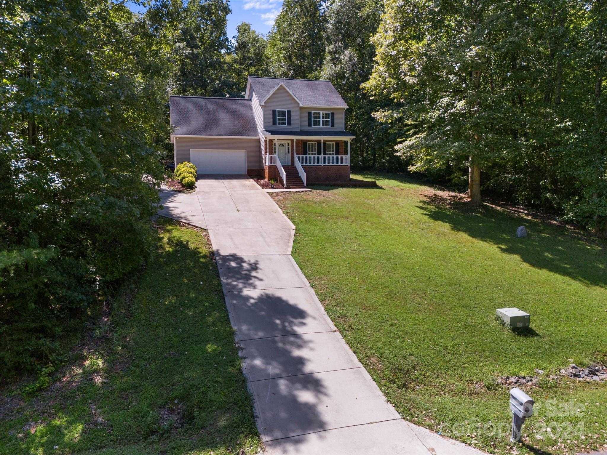 photo 3: 722 Cove Road, Gastonia NC 28052