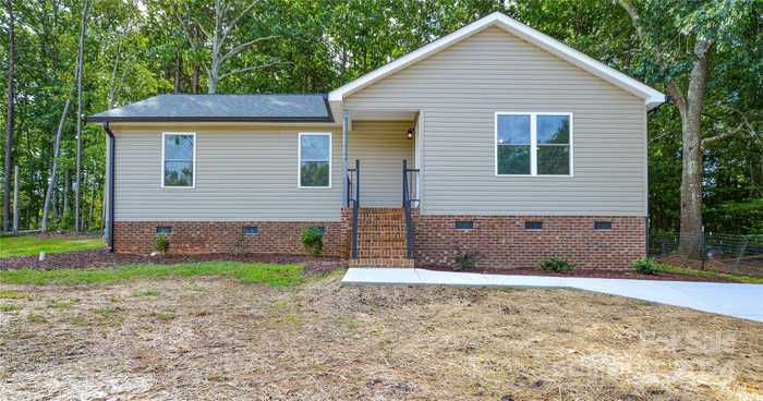 photo 1: 214 Aspen Drive, Gastonia NC 28052