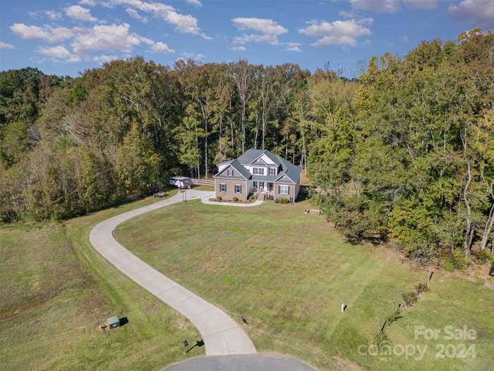 photo 2: 2918 Plum Thicket Court, Monroe NC 28112