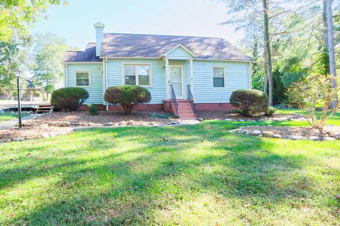 photo 1: 1350 8th Street NW, Hickory NC 28601