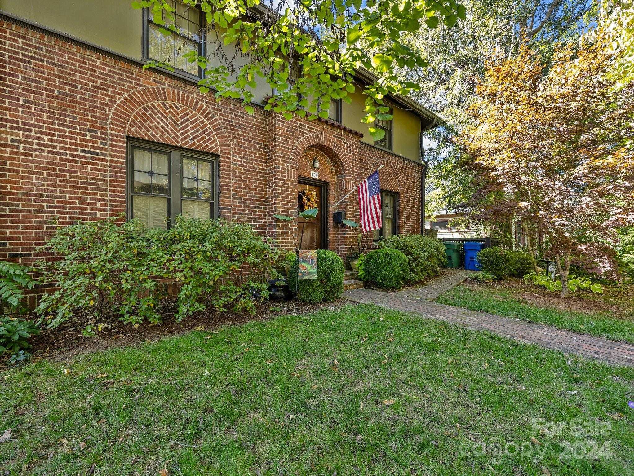 photo 2: 100 Edwin Place, Asheville NC 28801