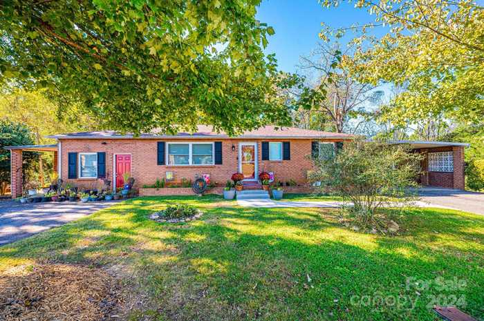 photo 1: 3842 Dowell Street, Hickory NC 28602