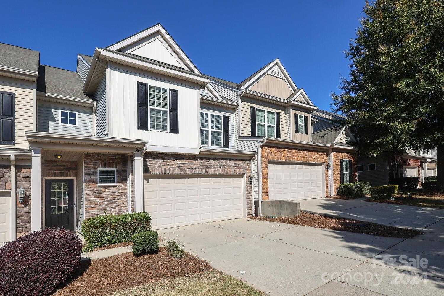 photo 2: 1817 Royal Gorge Avenue, Charlotte NC 28210