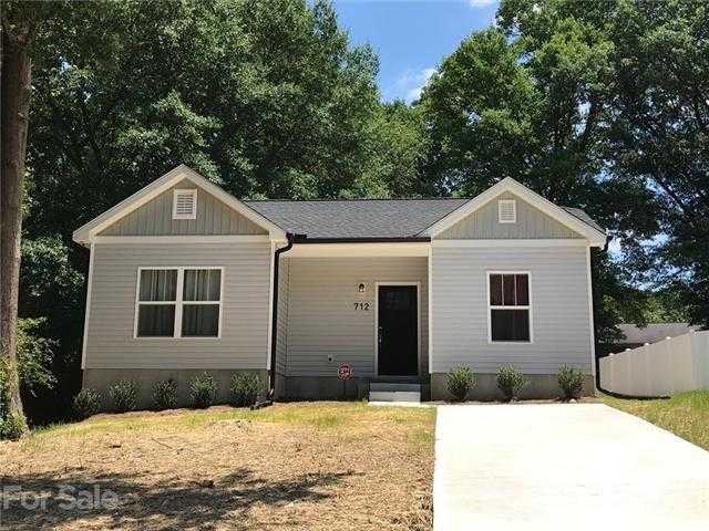 photo 1: 1418 Beechwood Drive, Gastonia NC 28052