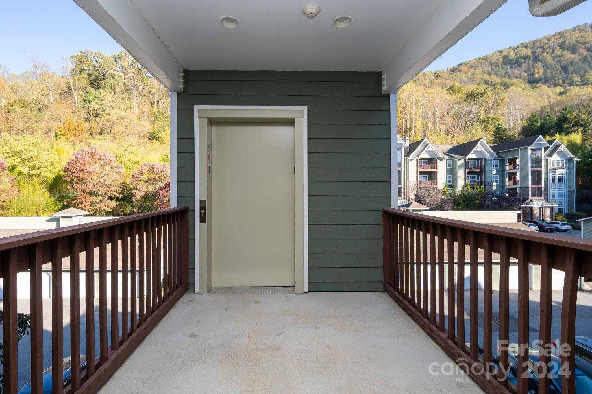 photo 3: 1000 Olde Eastwood Village Boulevard Unit 309, Asheville NC 28803