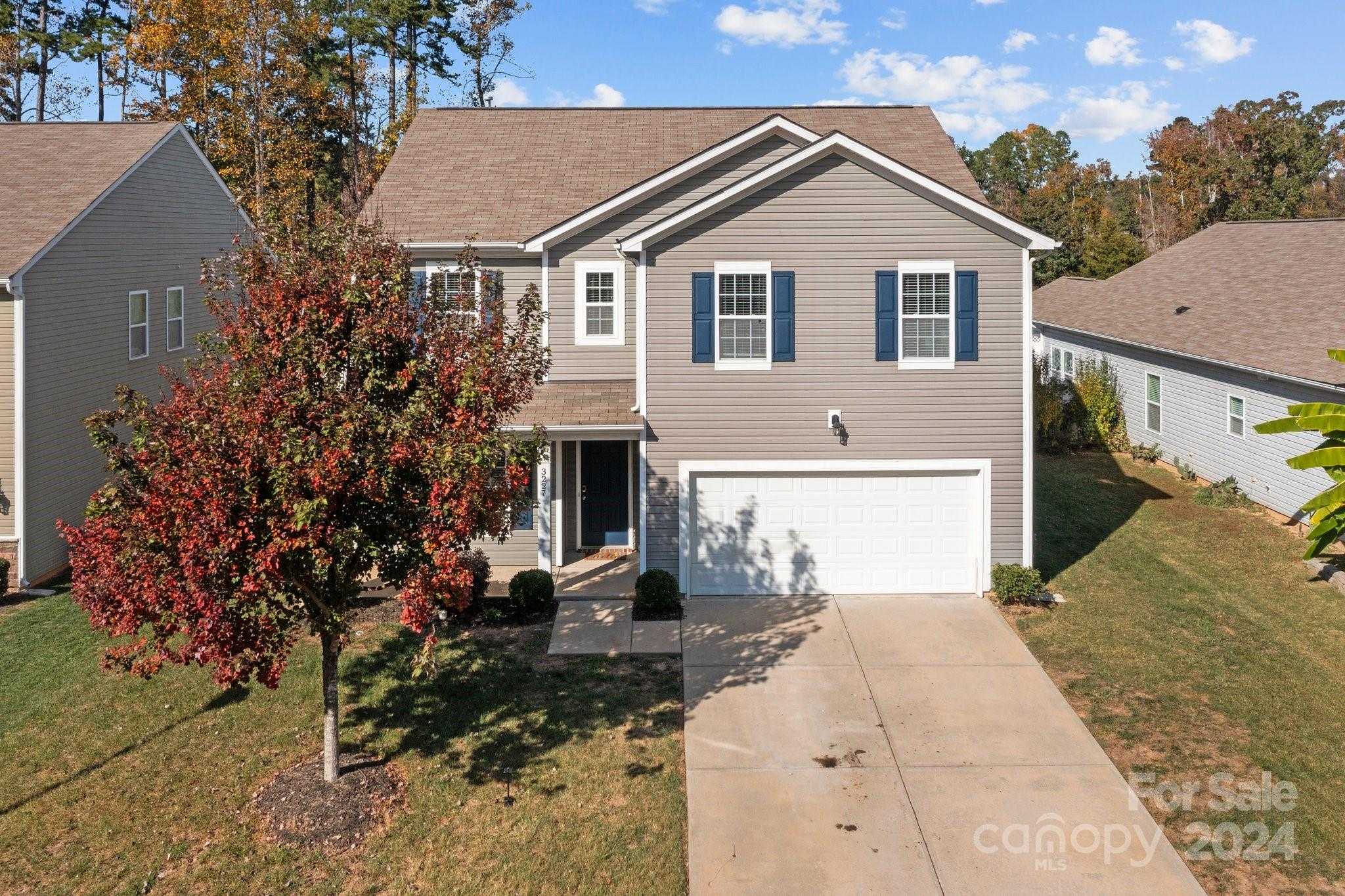 photo 2: 3227 Ringtail Lane, Charlotte NC 28216